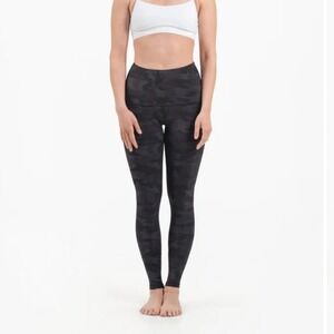 Sweetflexx Resistance Leggings Camo High Rise Women's Size 20 Yoga Gym Pants